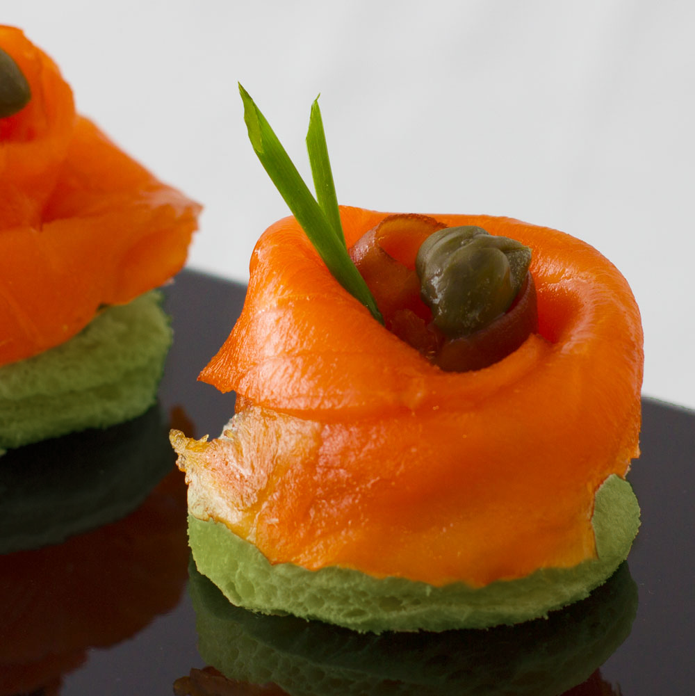 Smoked Salmon Rosette on Spinach Toast (12pcs)