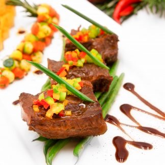 牛仔汁燴牛臉肉 Braised Beef Cheeks in Veal Jus